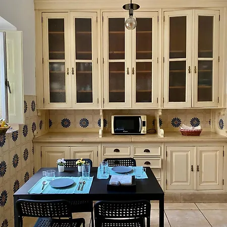 Villa Center Charming